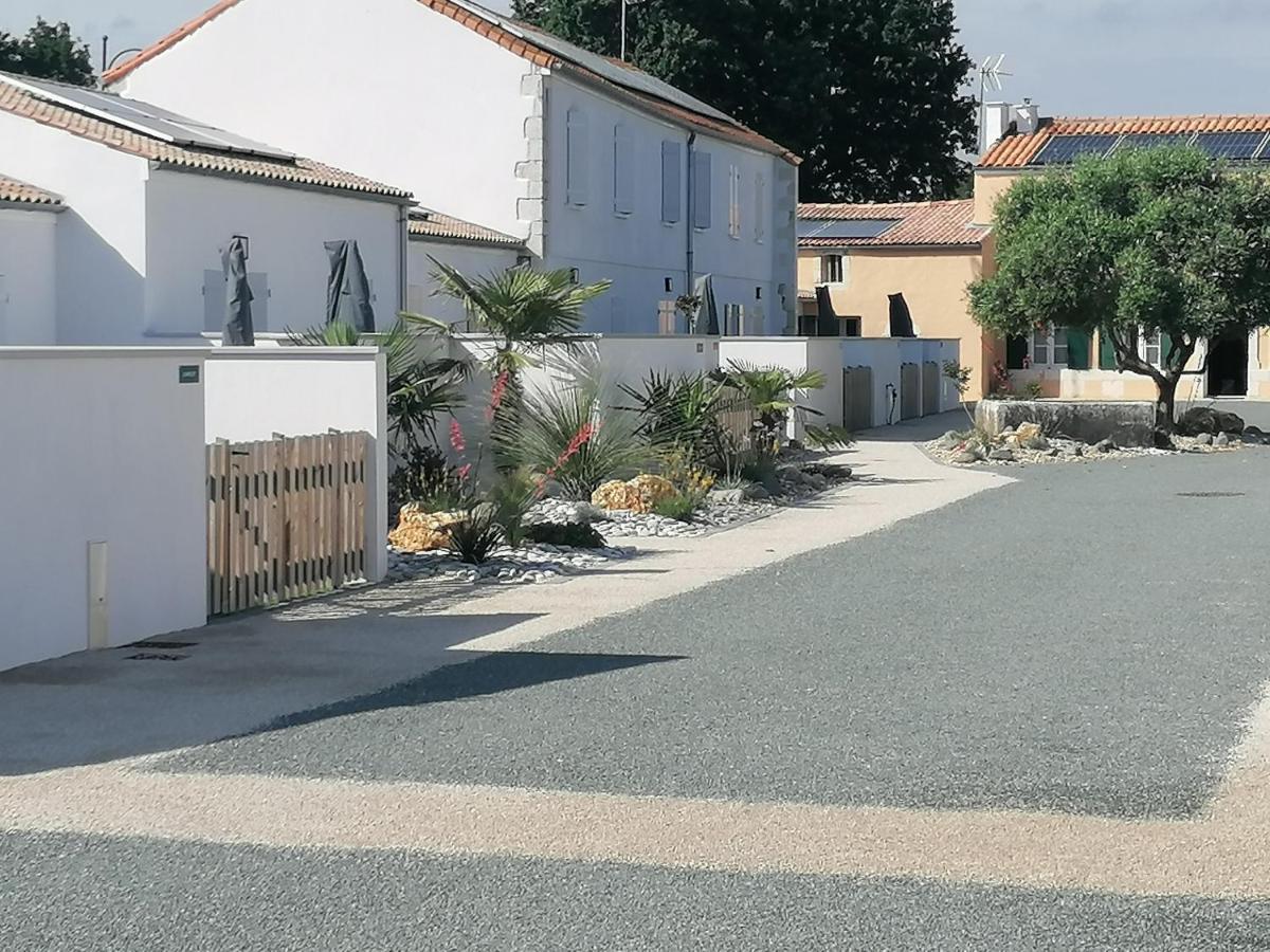 La Corvette Maison Avec Piscine/Parking/Wifi/Plages 5Kms レ・マトゥ エクステリア 写真